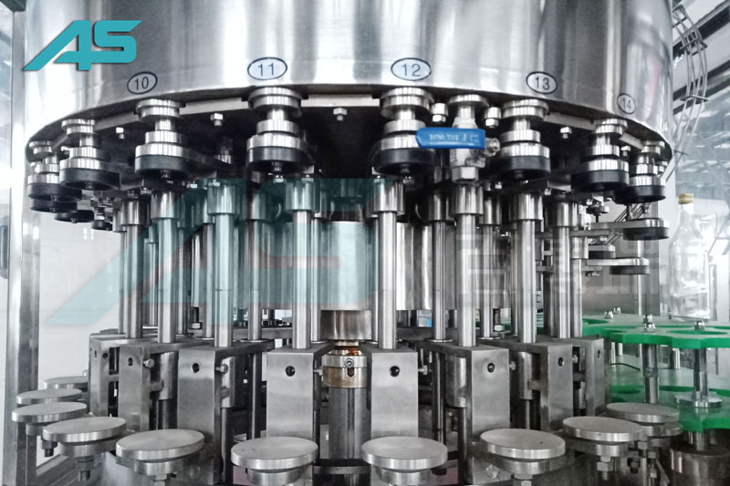 促進(jìn)含氣飲料灌裝機(jī)市場(chǎng)的圓滿的成功都能量